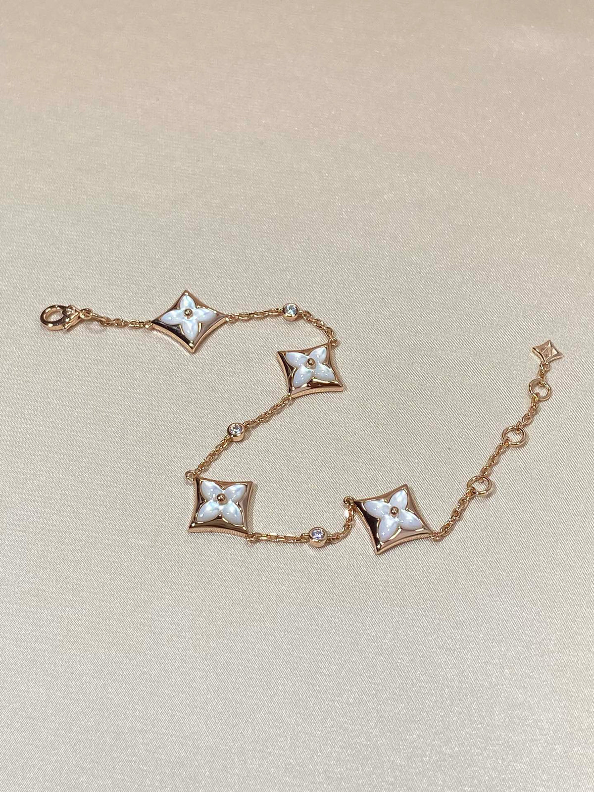 [✨ROSE💎]STAR 4 MOTIF MOP DIAMOND PINK GOLD BRACELET