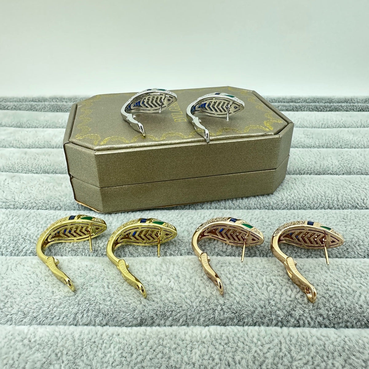 [✨ROSE💎]FULL STONE TWO-TONE SNAKE EARRING STUDS